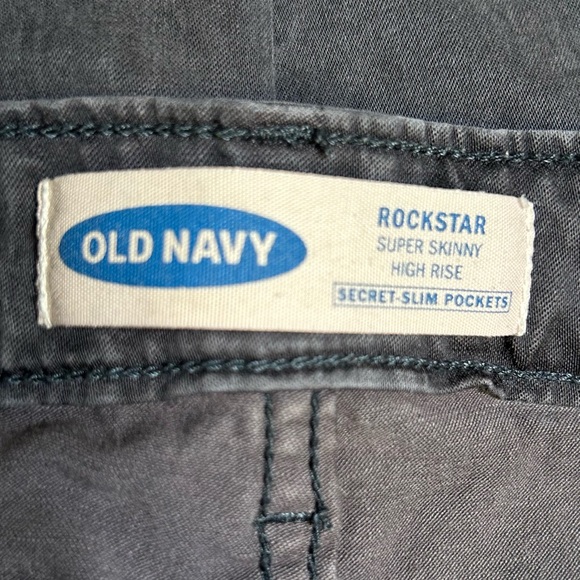 Old Navy Rockstar Super Skinny High Rise Secret-Slim Pockets Cargo Pants 12P - Picture 14 of 14